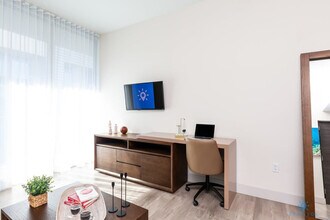 777 N Ocean Dr in Hollywood, FL - Building Photo - Building Photo