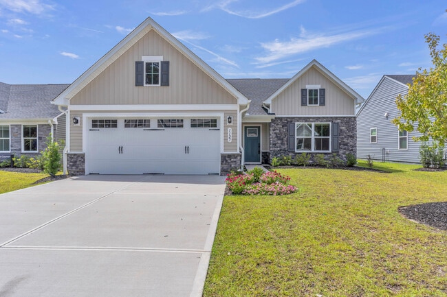 1127 Middle Crst Dr NE