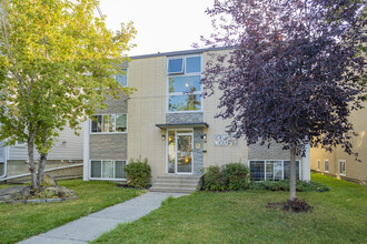 1722 11th St SW in Calgary, AB - Building Photo - Primary Photo