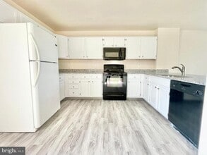 229 Northdown Dr in Dover, DE - Building Photo - Building Photo