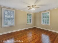 2011 13th St photo'