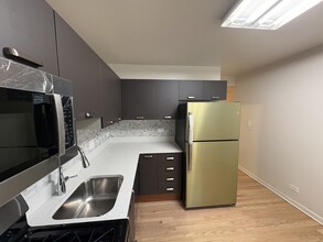 1990 Sheridan Rd in Highland Park, IL - Building Photo - Building Photo