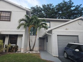 317 NW 103rd Terrace in Pembroke Pines, FL - Building Photo
