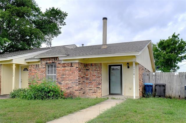 7470 Tiffany Meadows Ln in Fort Worth, TX - Foto de edificio - Building Photo