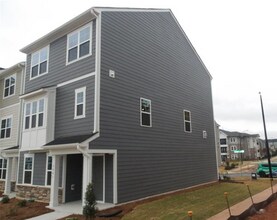 3001 Brellon Ln in Durham, NC - Building Photo - Building Photo