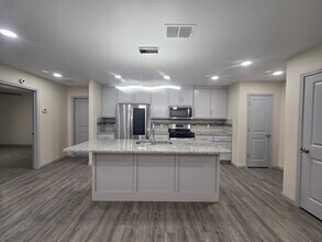 3809 36th St in Lubbock, TX - Building Photo - Building Photo