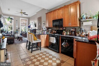 2424 Poplar St in Philadelphia, PA - Building Photo - Building Photo