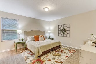 Cedar Creek Estates in Jacksonville, FL - Building Photo - Building Photo