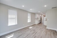 2017 N College Ave, Unit 3 - 6