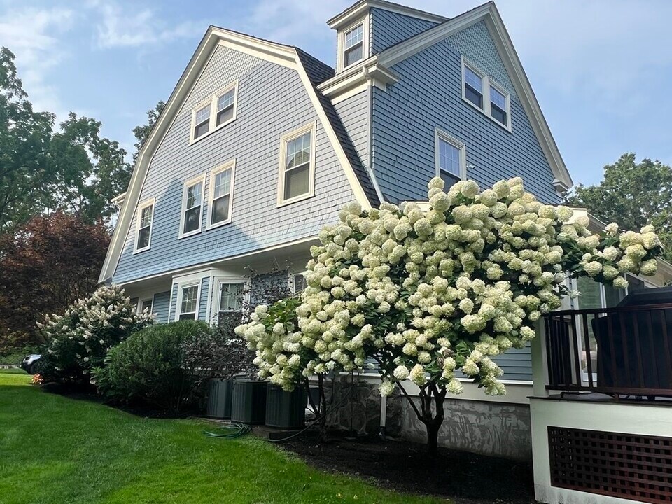 34 Glen Rd in Winchester, MA - Building Photo