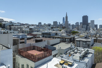 552-556 Filbert St in San Francisco, CA - Building Photo - Building Photo