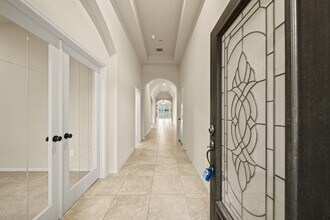 1303 Paradise Creek Ln in Rosenberg, TX - Foto de edificio - Building Photo