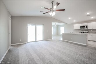 2910 61st St W in Lehigh Acres, FL - Building Photo - Building Photo