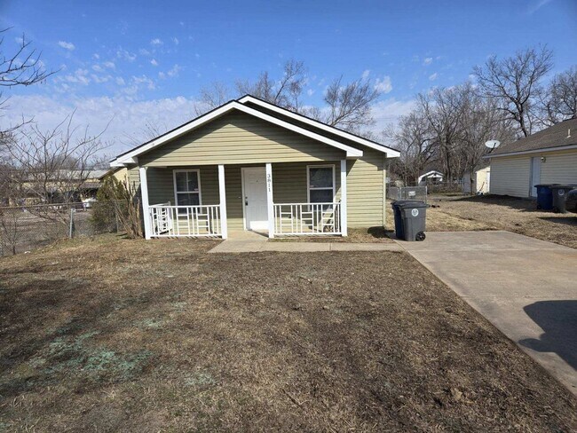 3811 W 55th St in Tulsa, OK - Foto de edificio - Building Photo