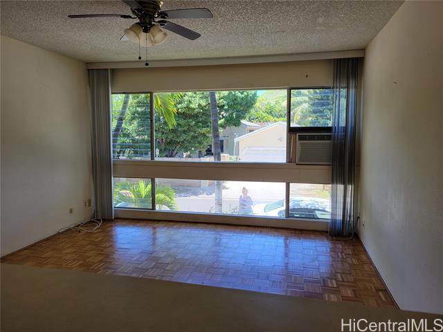 3721 Kanaina Ave in Honolulu, HI - Building Photo - Building Photo