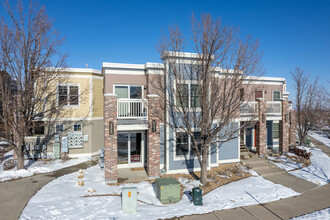 Dakota Ridge Village in Boulder, CO - Building Photo - Building Photo