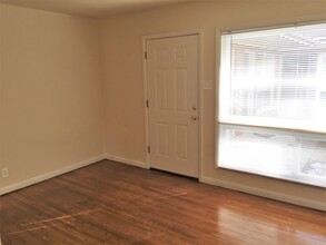 1146 Midland Blvd in University City, MO - Building Photo - Building Photo