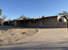 12201 N 25th Ave in Phoenix, AZ - Building Photo - Building Photo