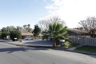 33056-33074 Adelfa St in Lake Elsinore, CA - Building Photo - Building Photo