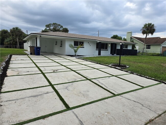 417 Roosevelt Ave in Lehigh Acres, FL - Building Photo - Building Photo