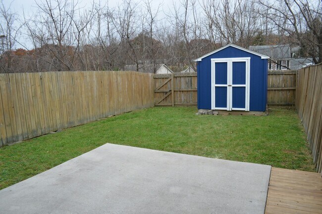 97 Lee Ann Ct in Enola, PA - Building Photo - Building Photo