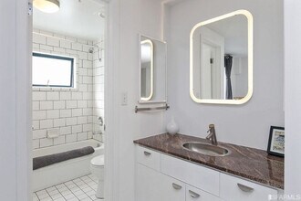 161 Gilbert St in San Francisco, CA - Building Photo - Building Photo