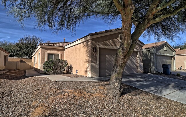 14872 S Paseo Puente a Las Estrellas in Sahuarita, AZ - Building Photo - Building Photo