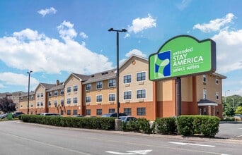 Furnished Studio-Chicago - O'Hare - North in Des Plaines, IL - Foto de edificio - Building Photo