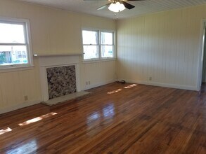 205 Hosack St in Taylor, TX - Building Photo - Building Photo