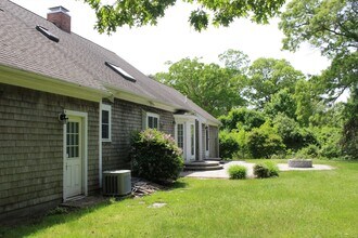 46 Winsome Rd in Yarmouth, MA - Building Photo - Building Photo