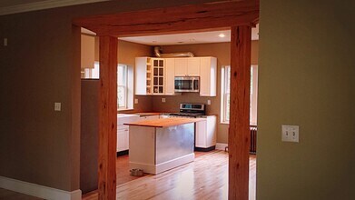 203 Robertson Ave in Charlottesville, VA - Building Photo - Building Photo