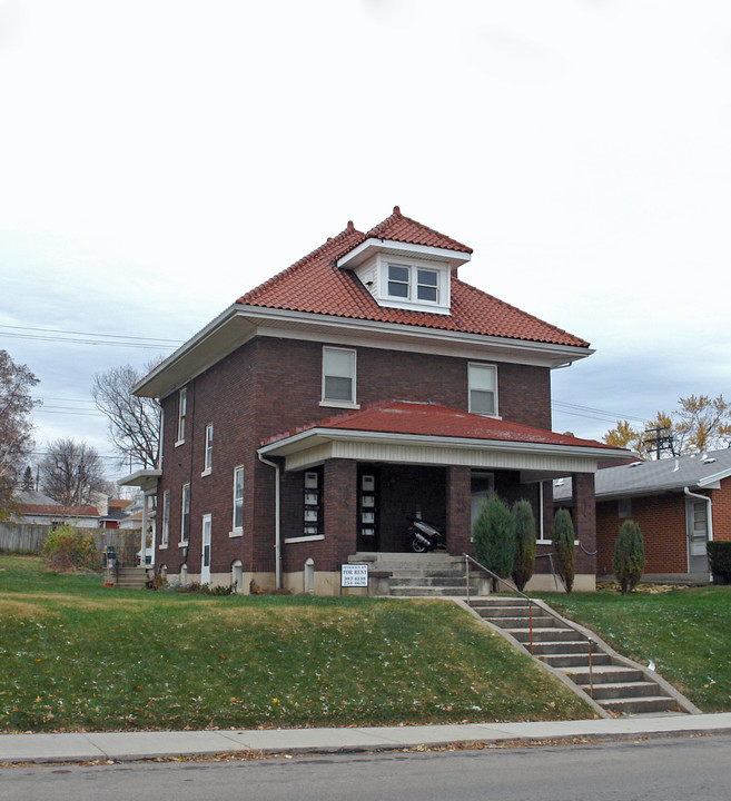 2112 Wyoming St in Dayton, OH - Building Photo