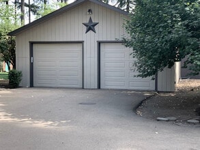 23600 SW Grahams Ferry Rd in Sherwood, OR - Building Photo - Building Photo