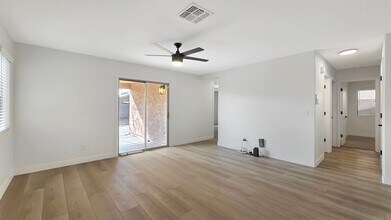 16227 W Maui Ln in Surprise, AZ - Building Photo - Building Photo