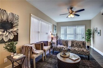 615 N Marsalis Ave in Dallas, TX - Building Photo - Building Photo