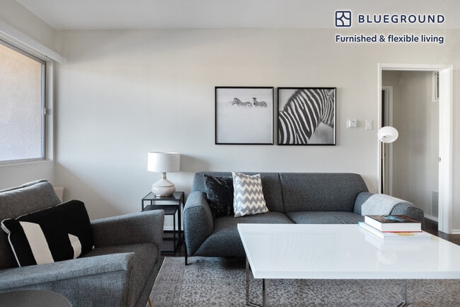 311 S Doheny Dr in Los Angeles, CA - Foto de edificio - Building Photo