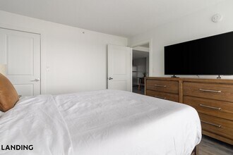 50 Morgan St N, Unit 1005 in Hartford, CT - Foto de edificio - Building Photo