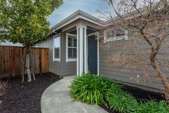 3982 Lucero St in Napa, CA - Building Photo - Building Photo
