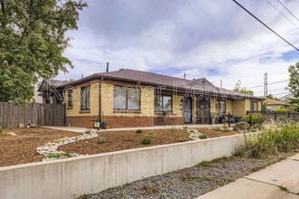 2000 W Elk Pl in Denver, CO - Building Photo - Building Photo