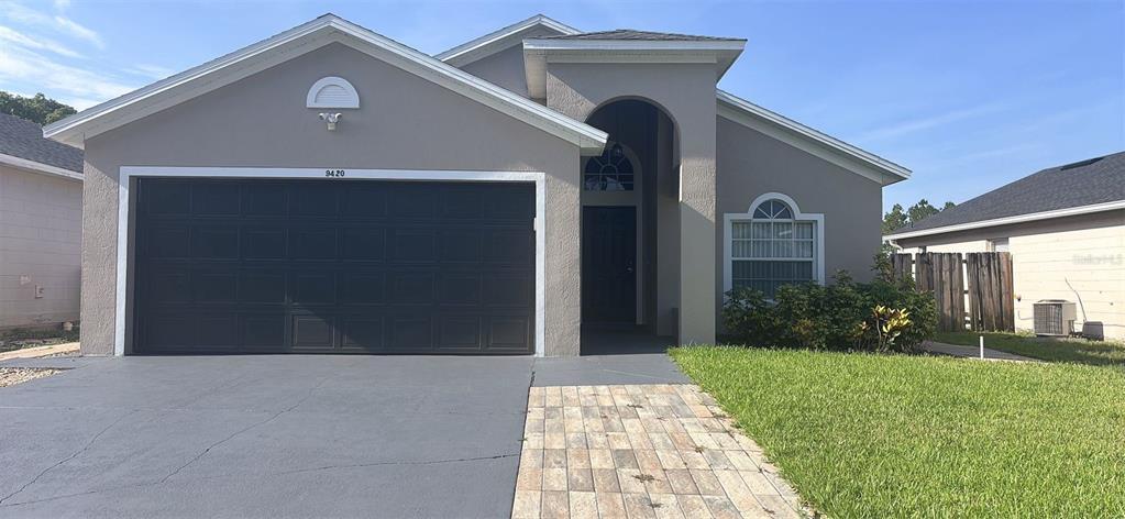 9420 Azalea Ridge Way in Gotha, FL - Building Photo