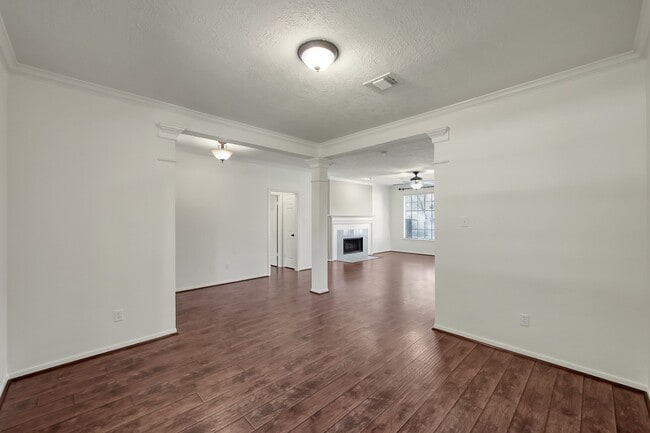 property at 23 Heathstone Pl