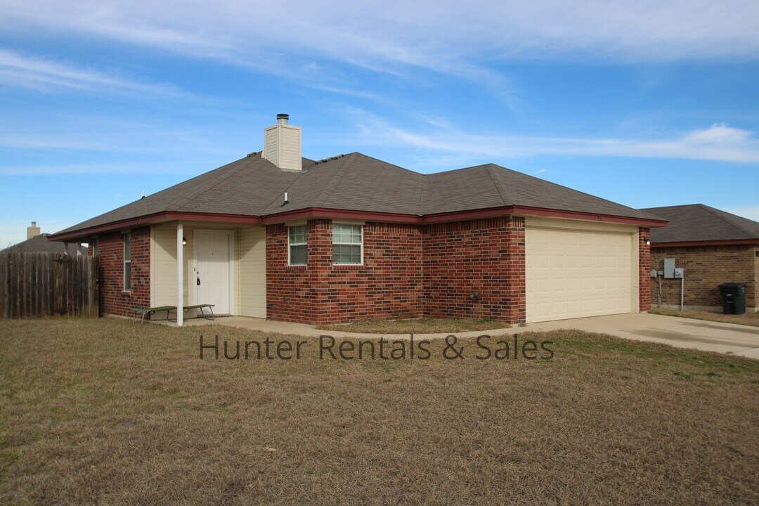 3905 Bolivar Dr in Killeen, TX - Building Photo