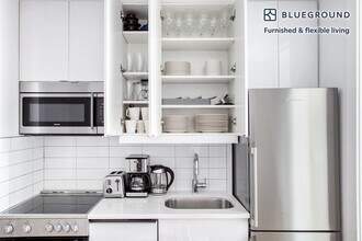 7 Rivington St in New York, NY - Building Photo - Building Photo