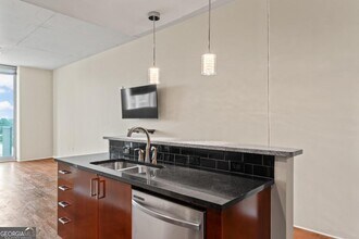 361 17th St NW in Atlanta, GA - Building Photo - Building Photo