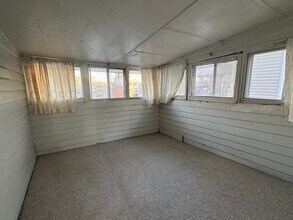 222 N Dubuque St in Iowa City, IA - Building Photo - Building Photo