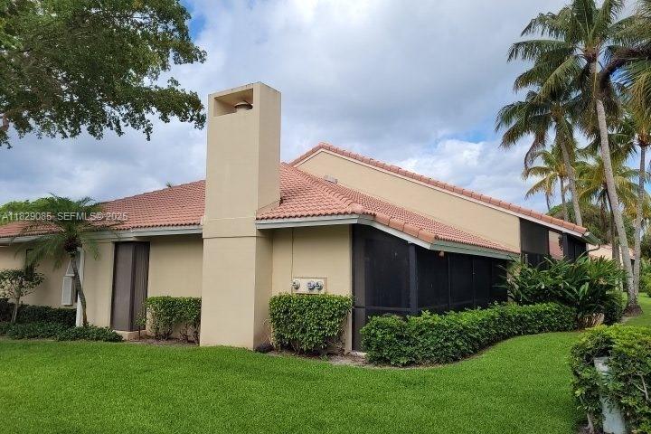 202 Old Meadow Way in Palm Beach Gardens, FL - Building Photo