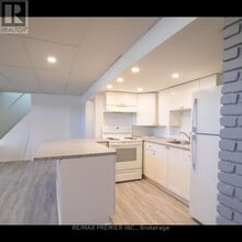 12 Milton Rd in St Catharines, ON - Building Photo - Building Photo