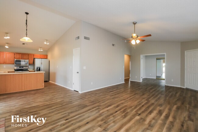 8545 N 108th Ln in Peoria, AZ - Building Photo - Building Photo