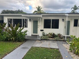 13035 NE 7th Ave in North Miami, FL - Building Photo