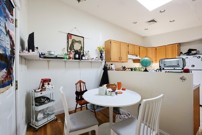 35 Adamson St, Unit #3